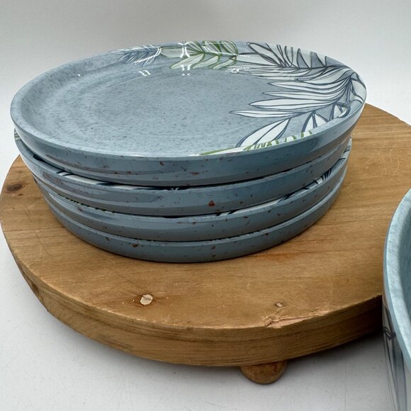 Crate & Barrel Cruz Botanical Melamine Serving Bowl And 4 plates - Picture 4 of 13